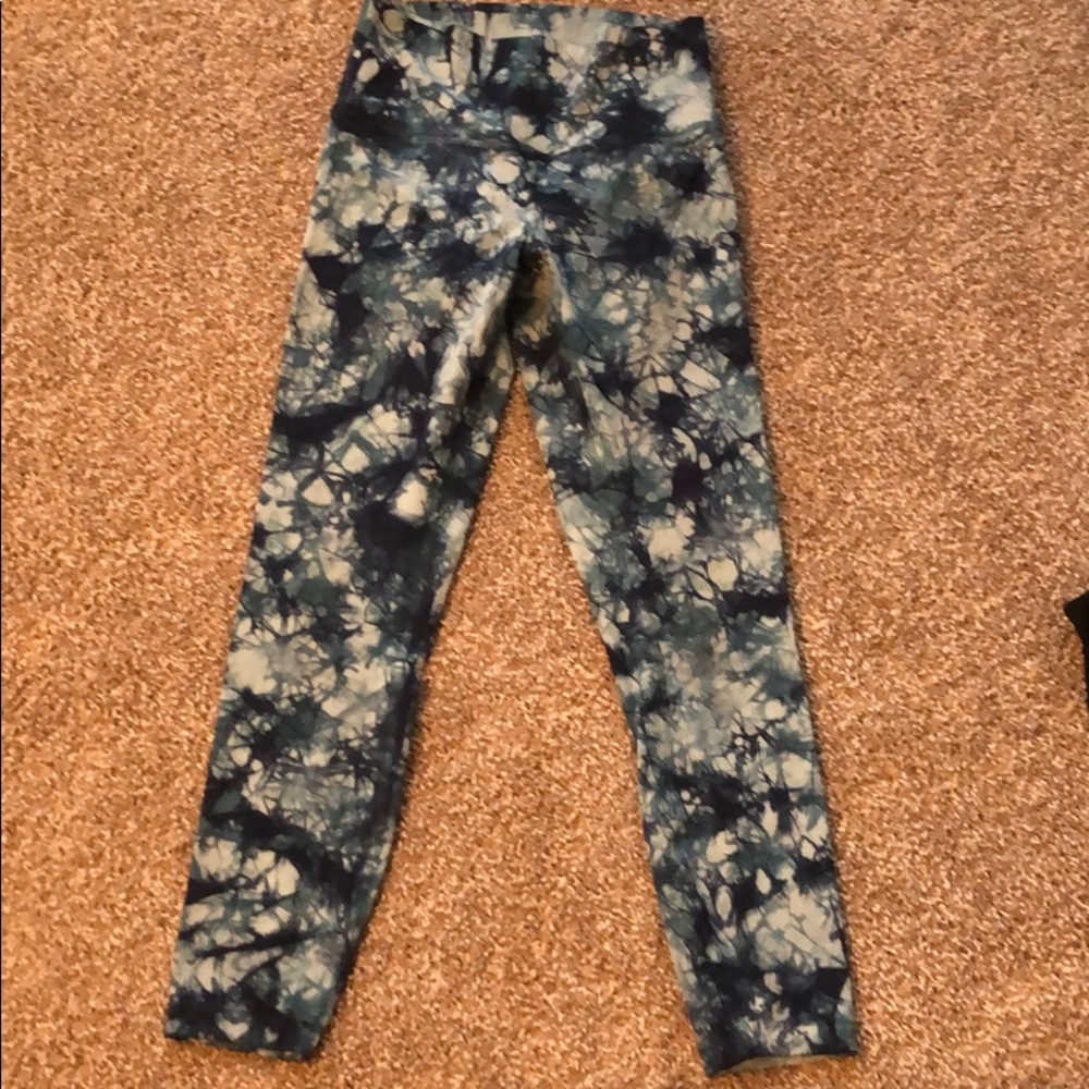 Lululemon x Flywheel wunder unders